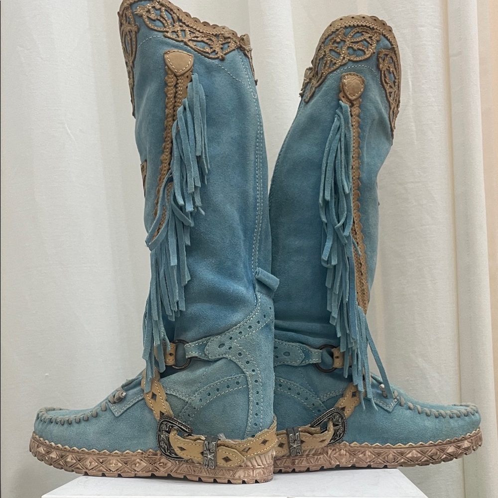 Blue and Tan Fringe Knee Boots - Picture 5 of 10